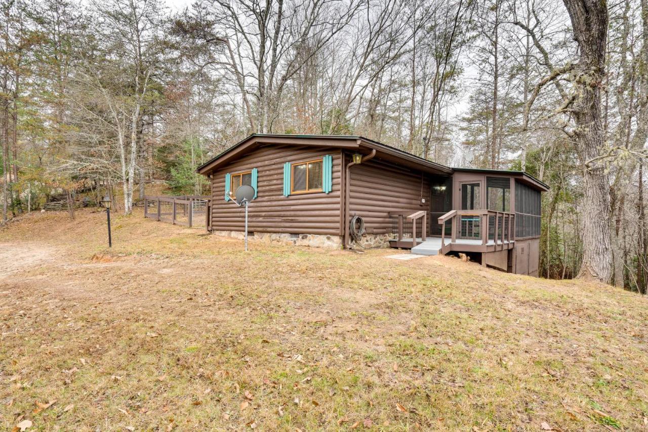 Peaceful Warne Cabin Fenced Yard And Screened Porch Brasstown Eksteriør billede